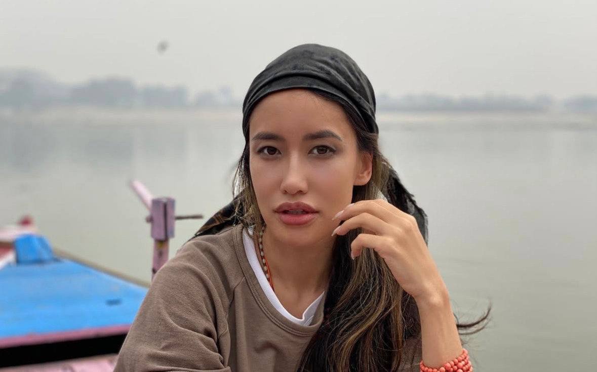 She//Nomad: Э.Туул